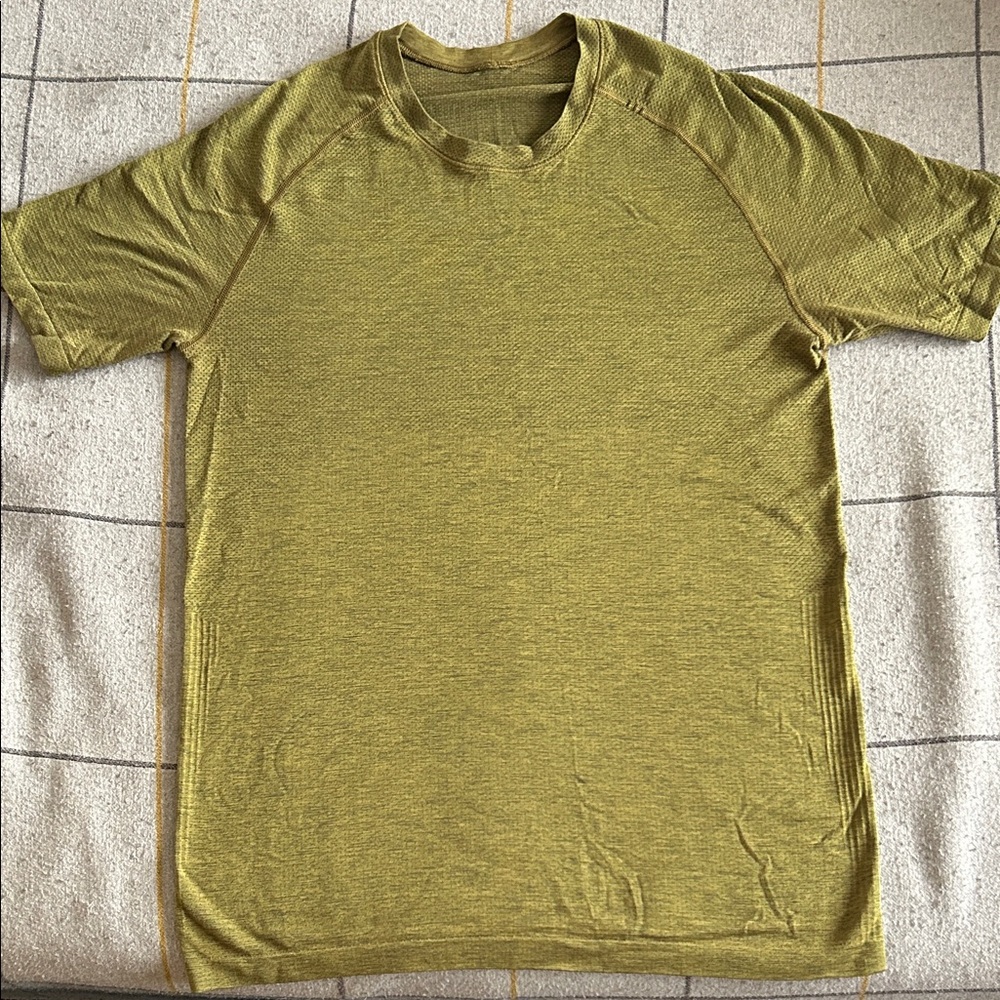 lululemon athletica Short Sleeve Workout Shirt in Olive